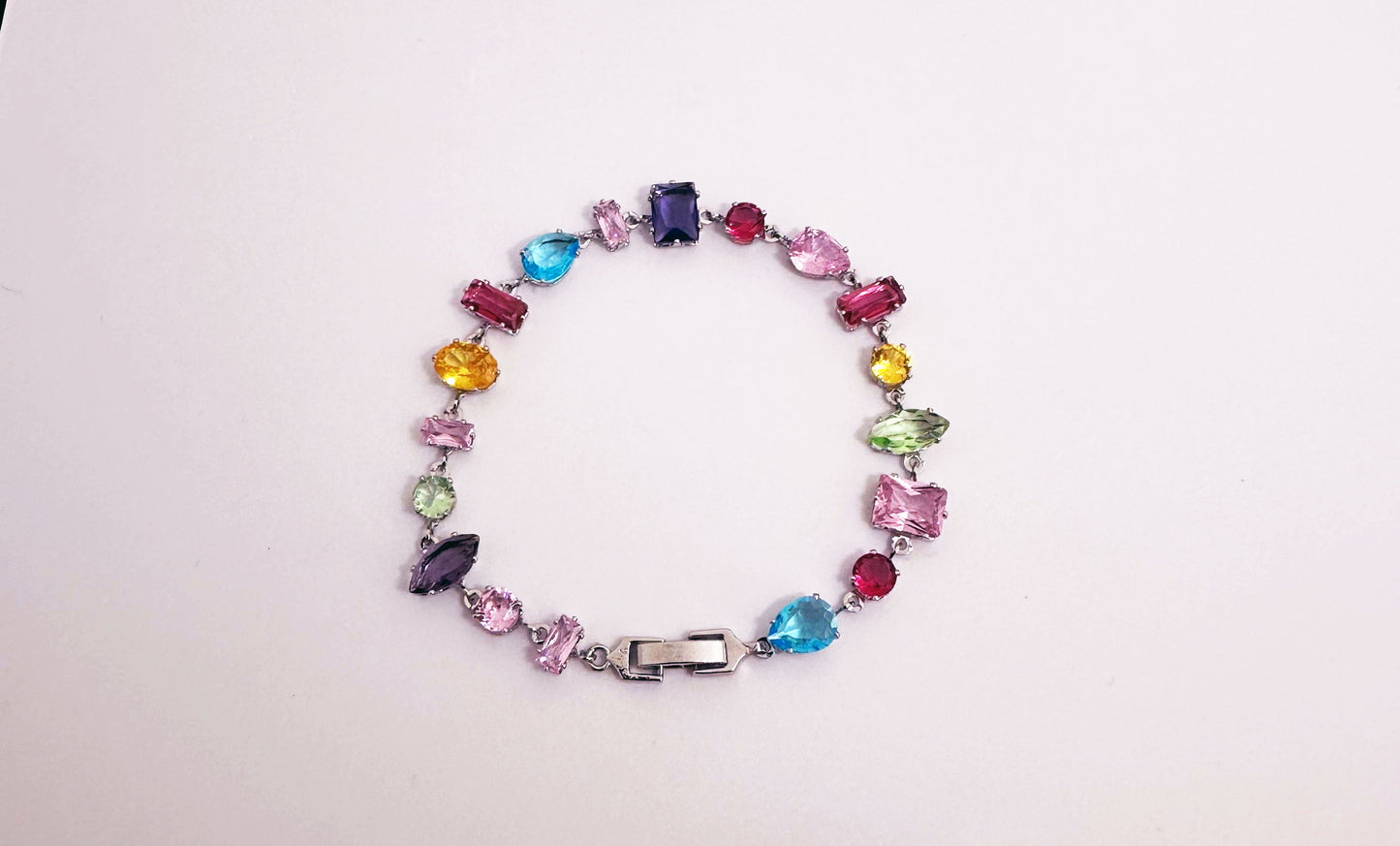 Nova Touch – Renkli Taşlı Bileklik