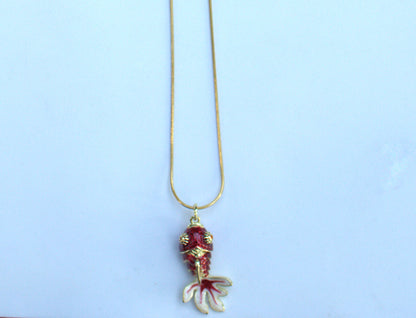 Crimson Koi Kolye